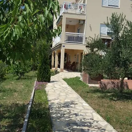 Dunja *